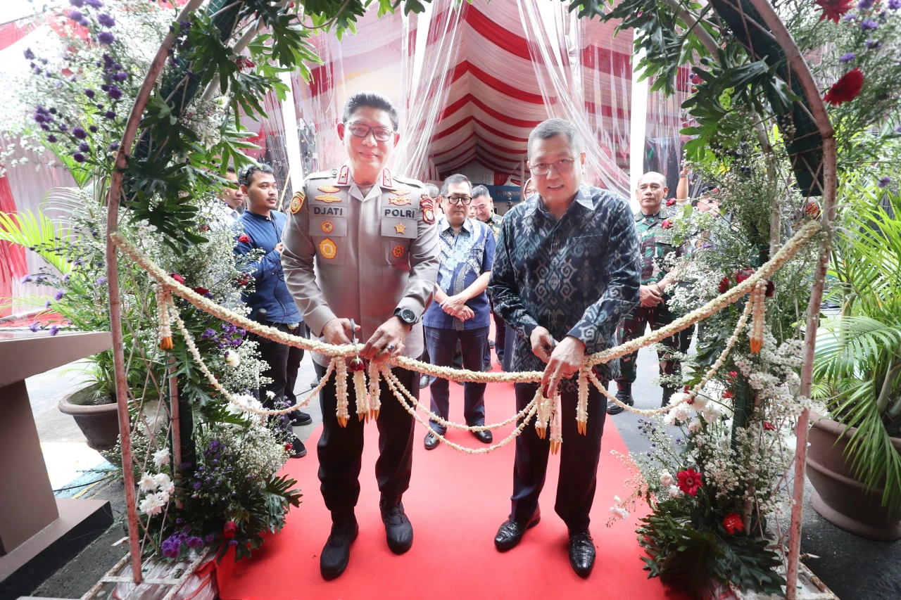 Hary Tanoe Resmikan...