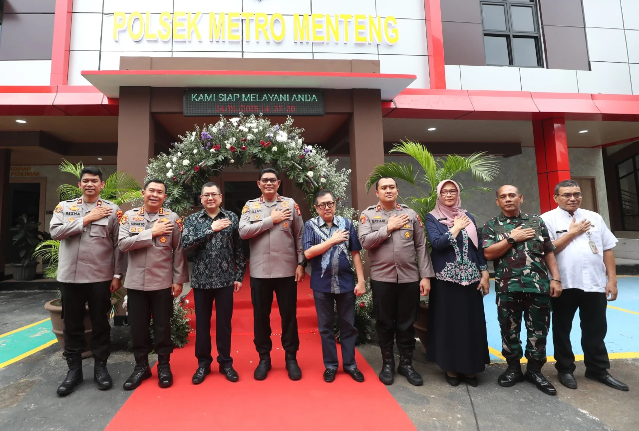 Hary Tanoe Resmikan...