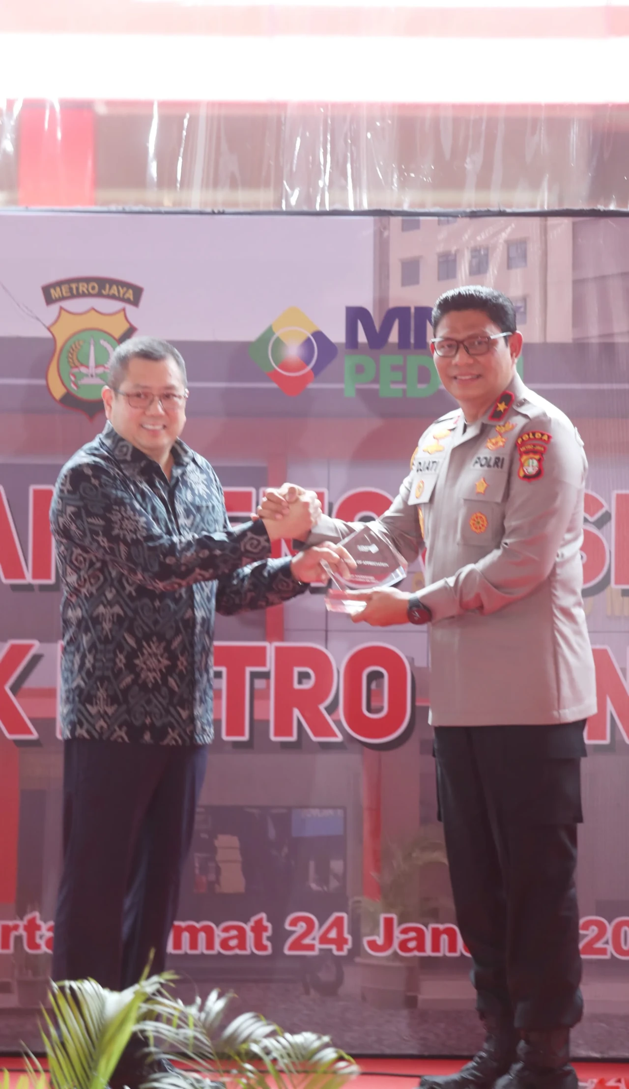 Hary Tanoe Resmikan...