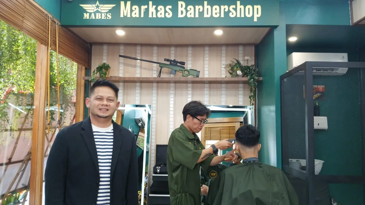 Buka Lapangan Pekerjaan,...
