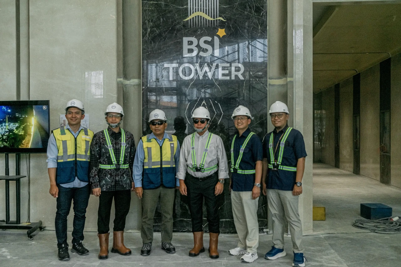 Direktur Utama BSI Tinjau...
