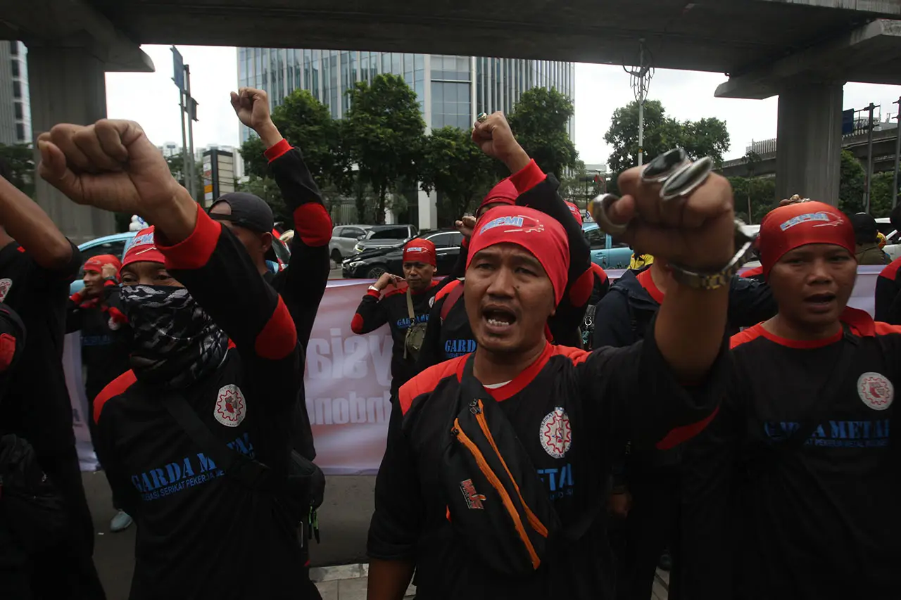 Tuntut Keadilan bagi...