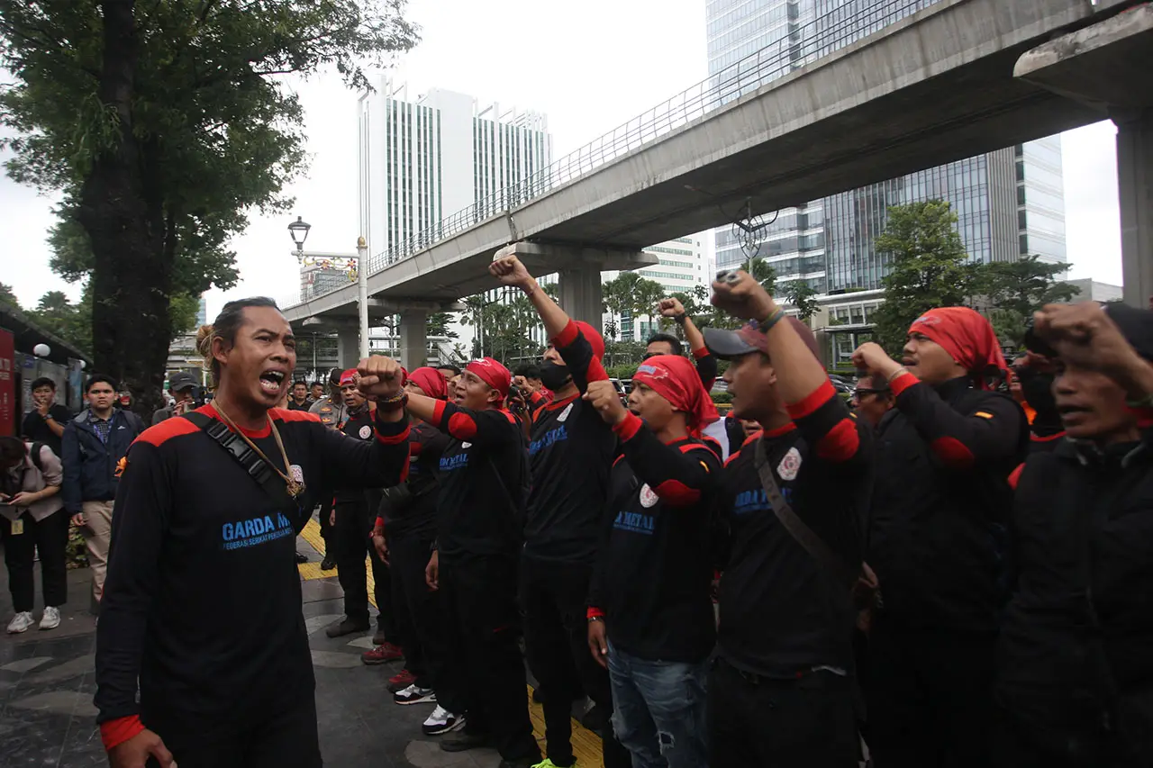 Tuntut Keadilan bagi...
