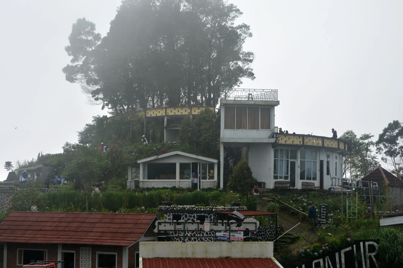 Pesona Silancur Highland...