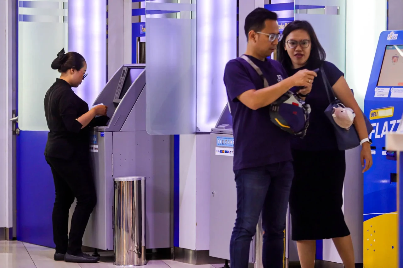 Mesin ATM Mulai Tergerus...