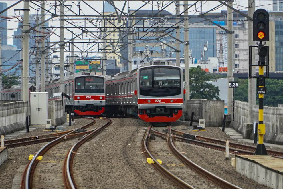 KAI Commuter Tambah...
