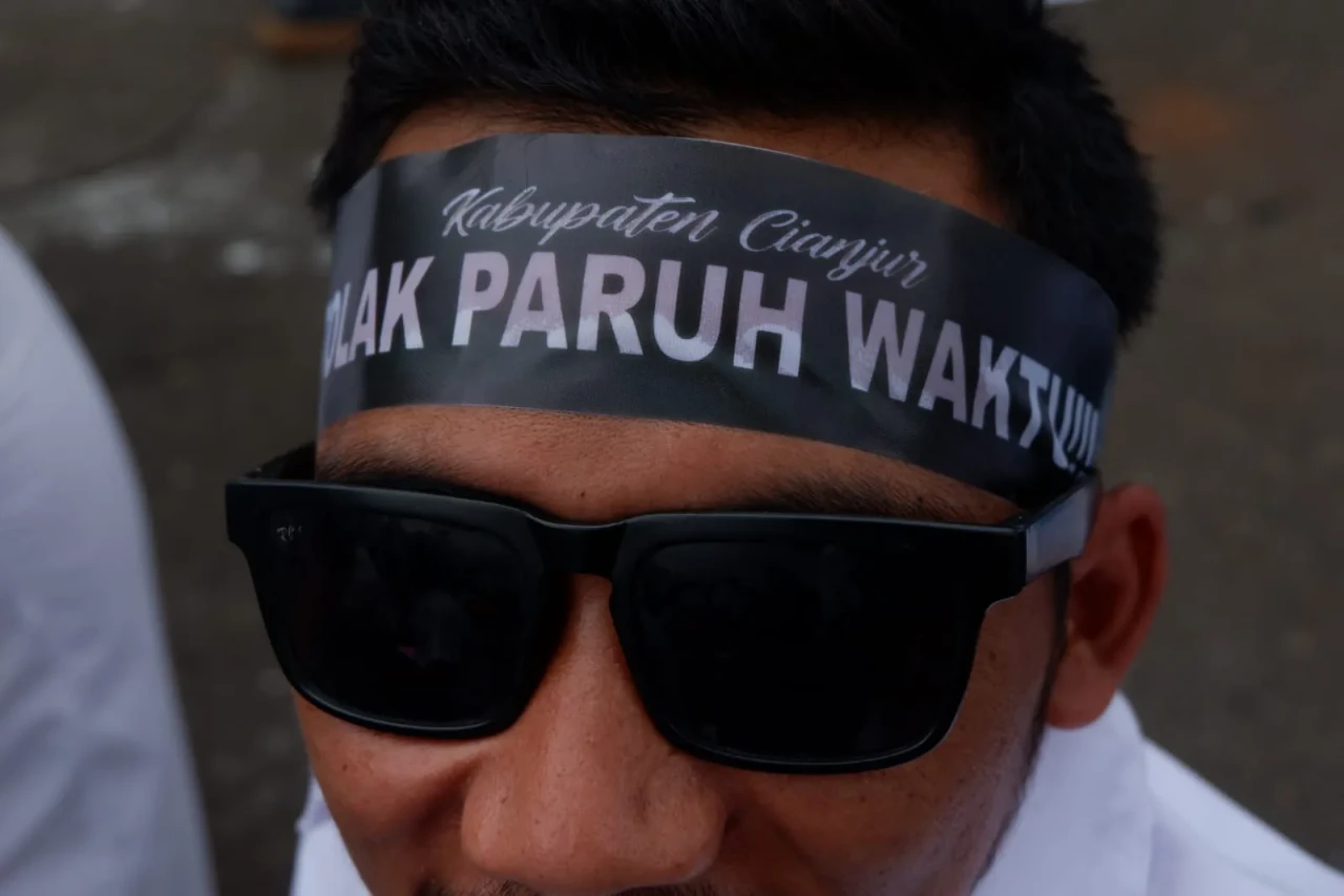 Aksi Ribuan Tenaga honorer...