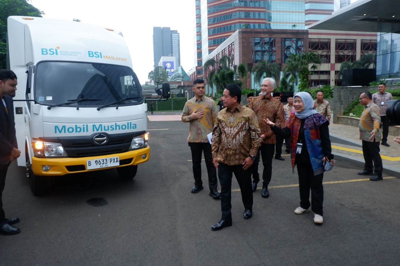 Milad ke-4, BSI Luncurkan...