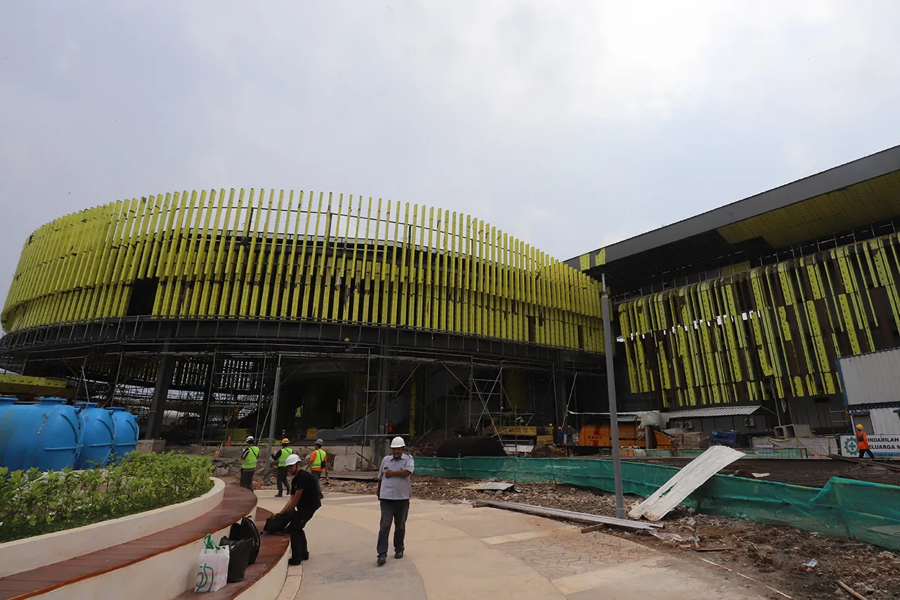 Proyek Stasiun Tanah...