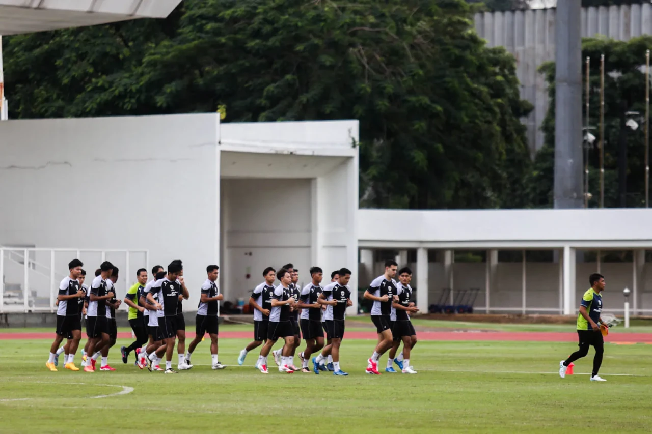 Latihan Timnas Indonesia...