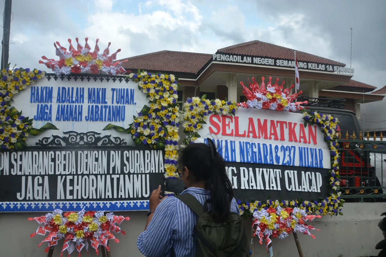 Aksi Damai Kawal Proses...