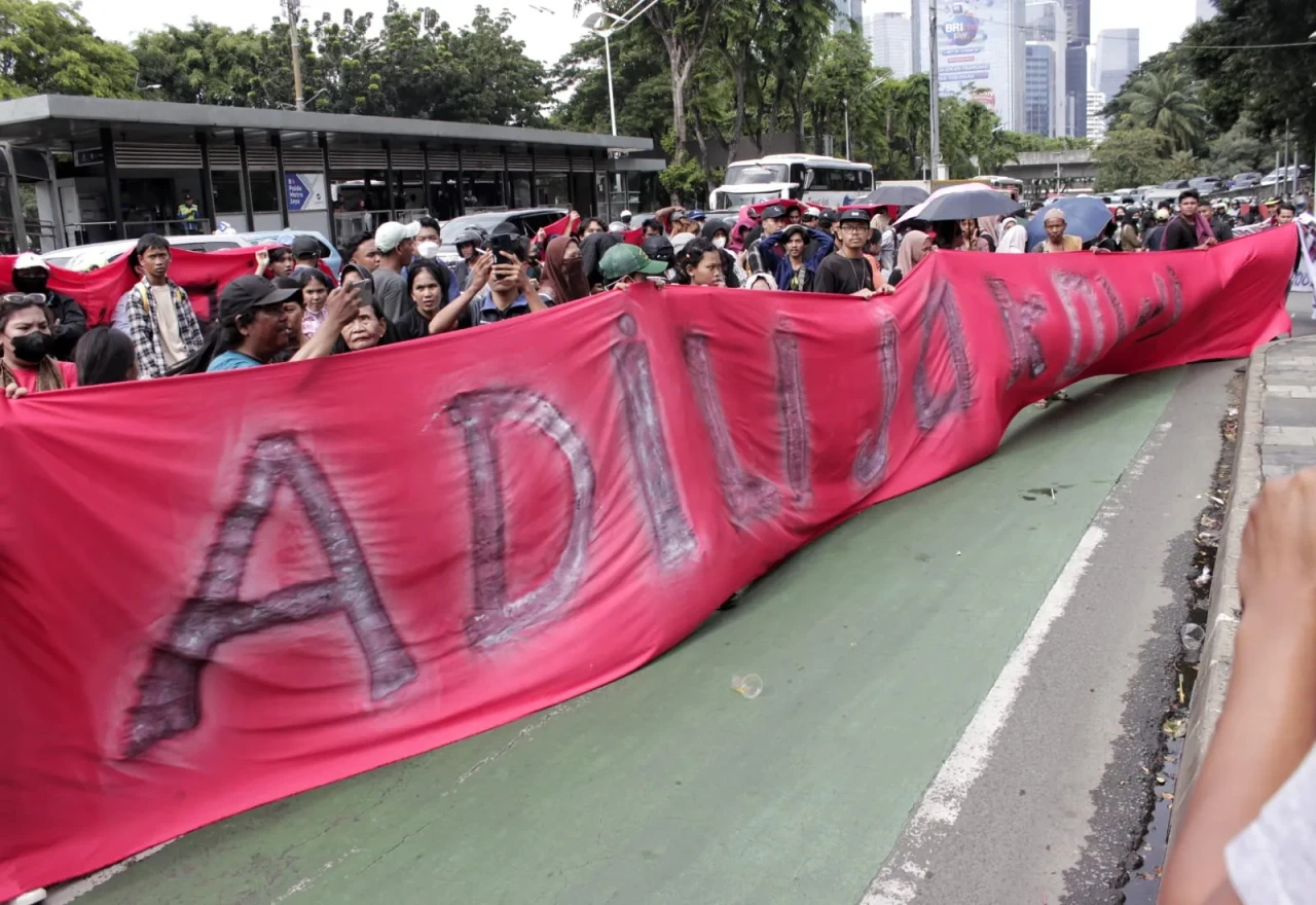 Aksi Aliansi Rakyat...
