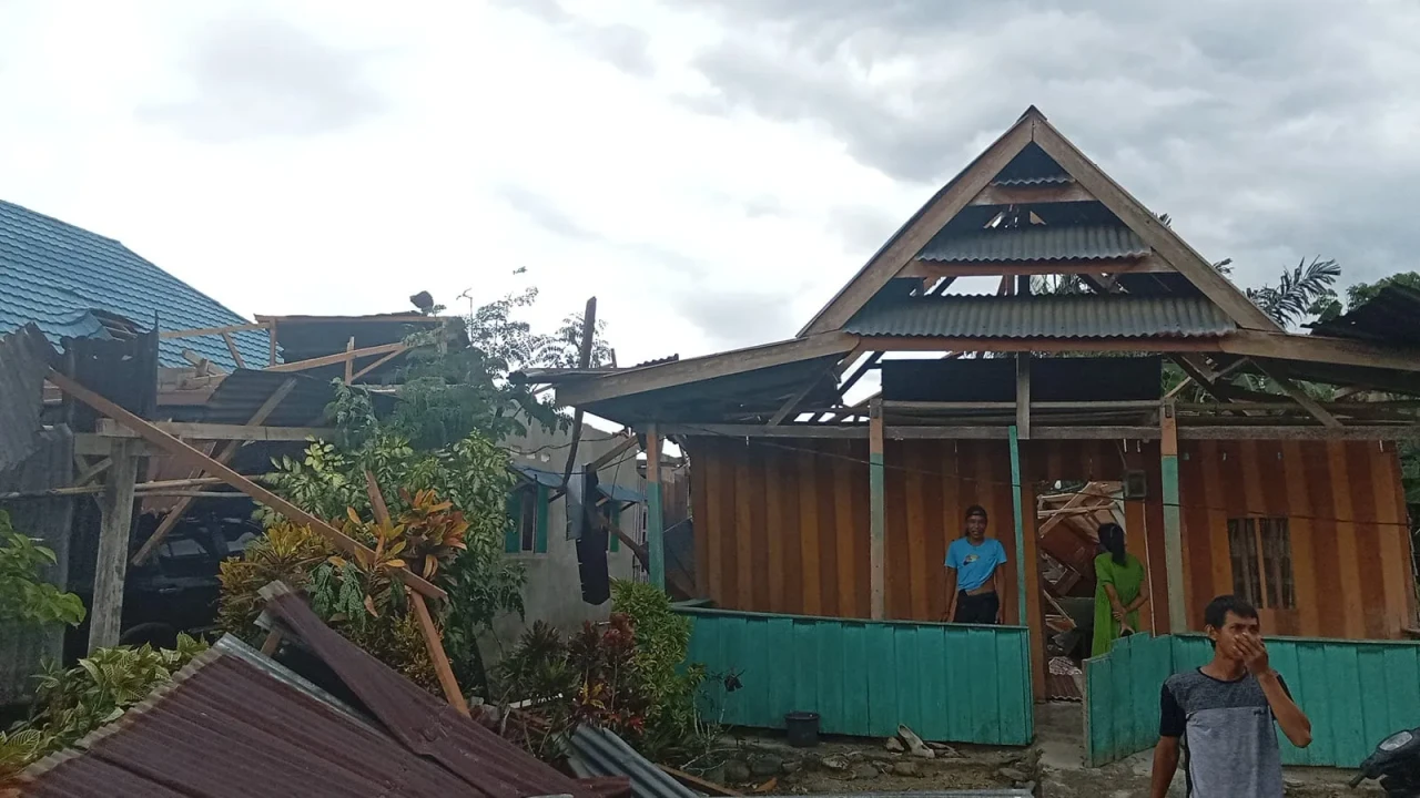 Angin Puting Beliung...