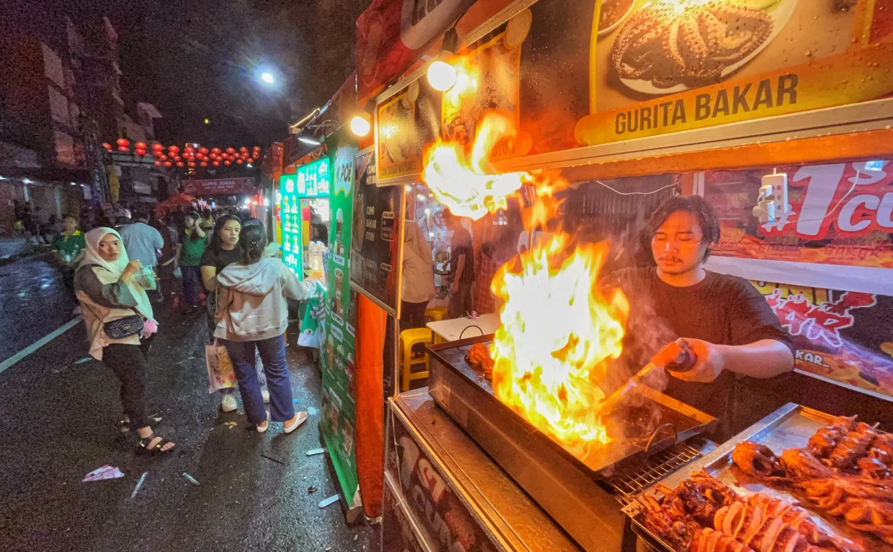 Kemeriahan Malam Festival...
