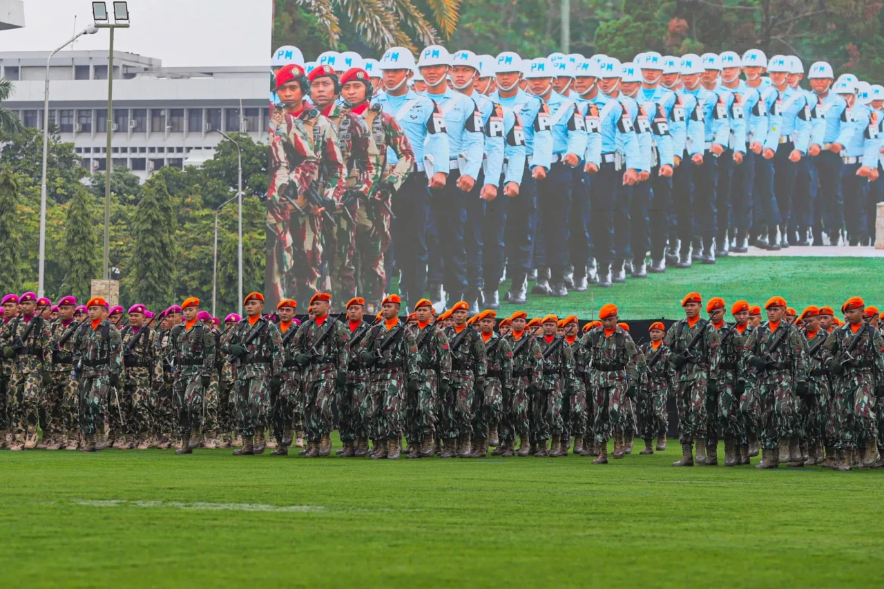 Panglima TNI Pimpin...