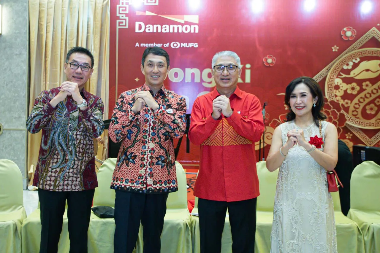 Danamon Rayakan Chinese...