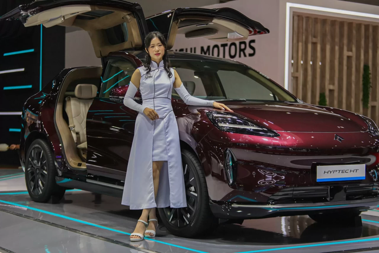 Hari Pertama IIMS 2025:...