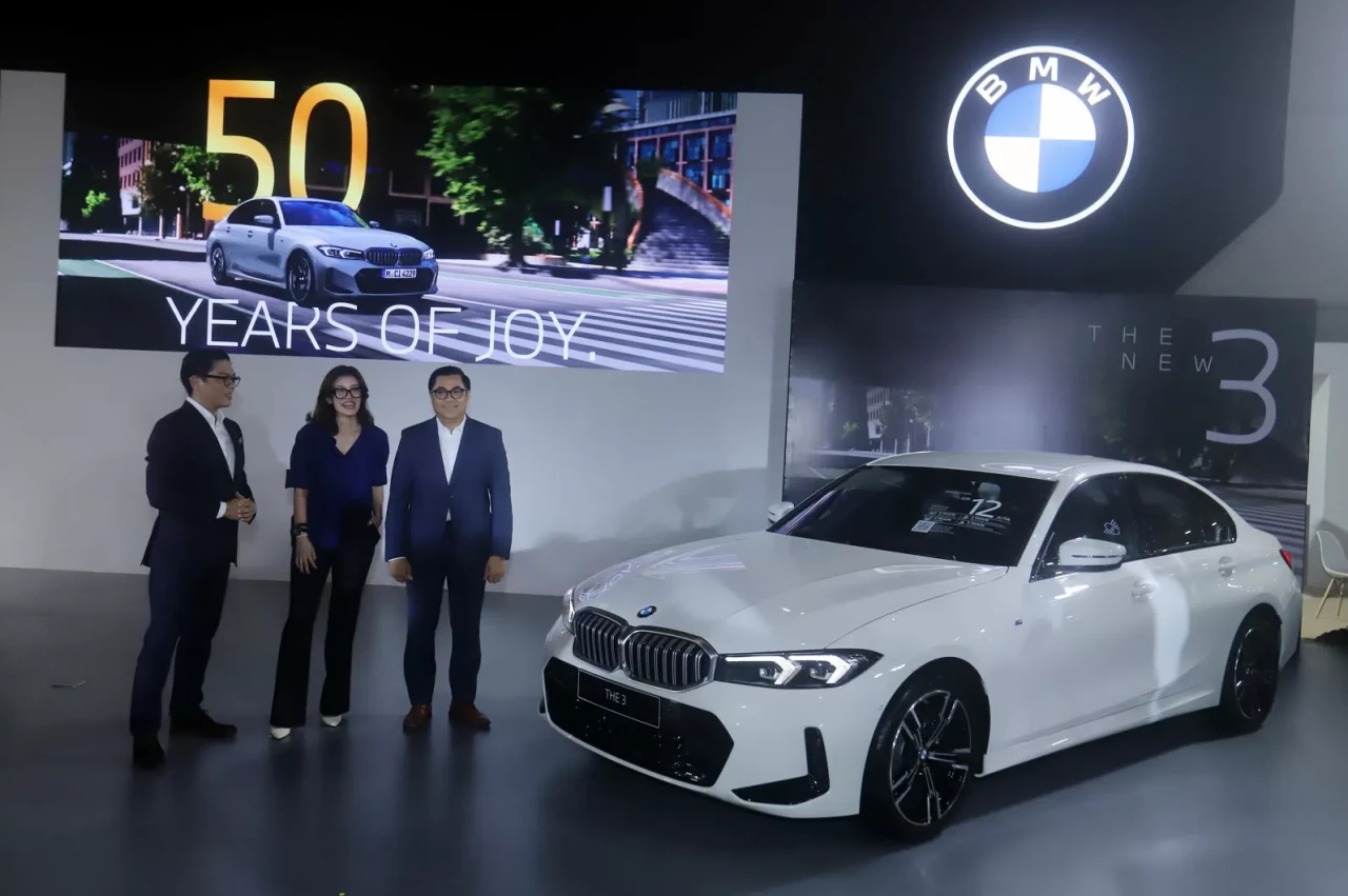 Penampakan Sedan Sporty...