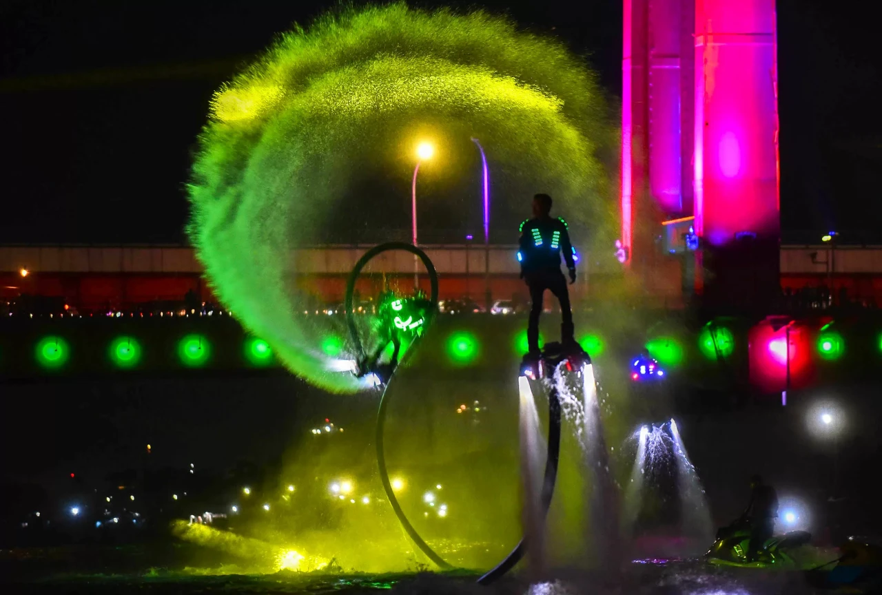 Atraksi Flyboard Body...
