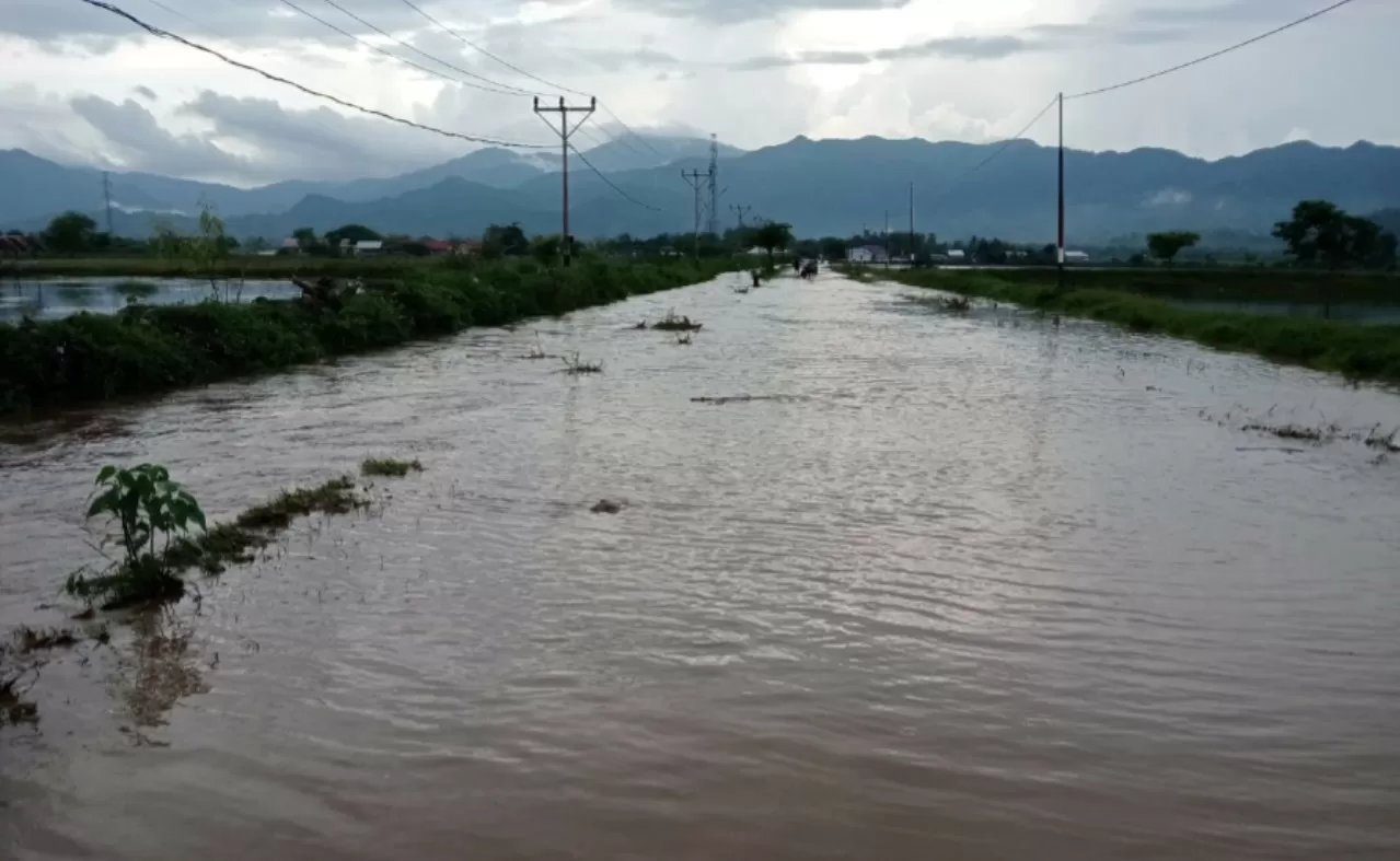 Banjir Melanda Kabupaten...