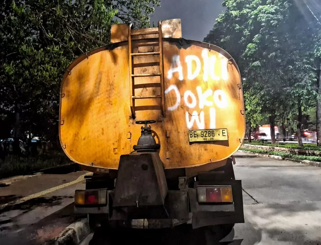 Vandalisme Kekecewaan...