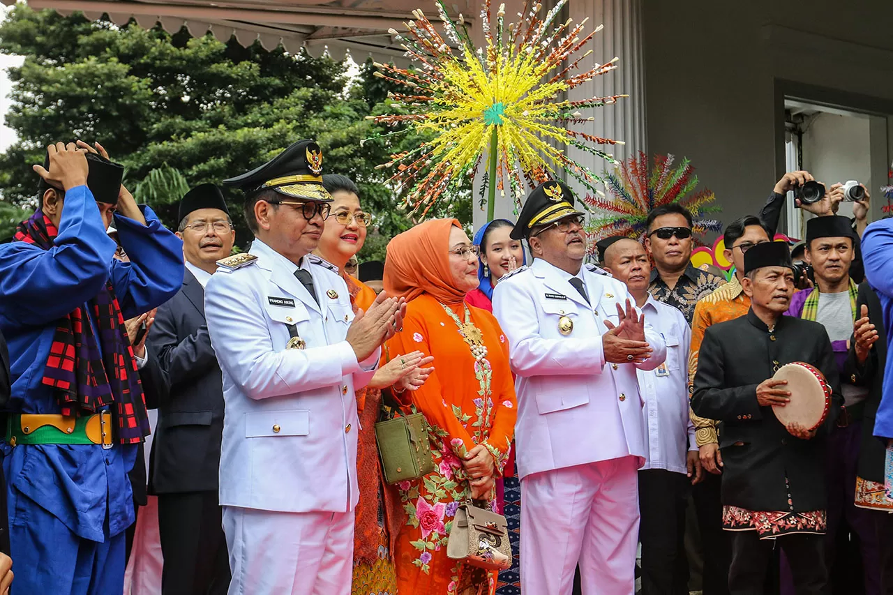 Serah Terima Jabatan...
