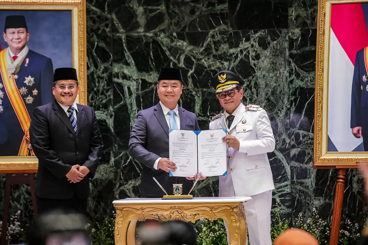 Serah Terima Jabatan...