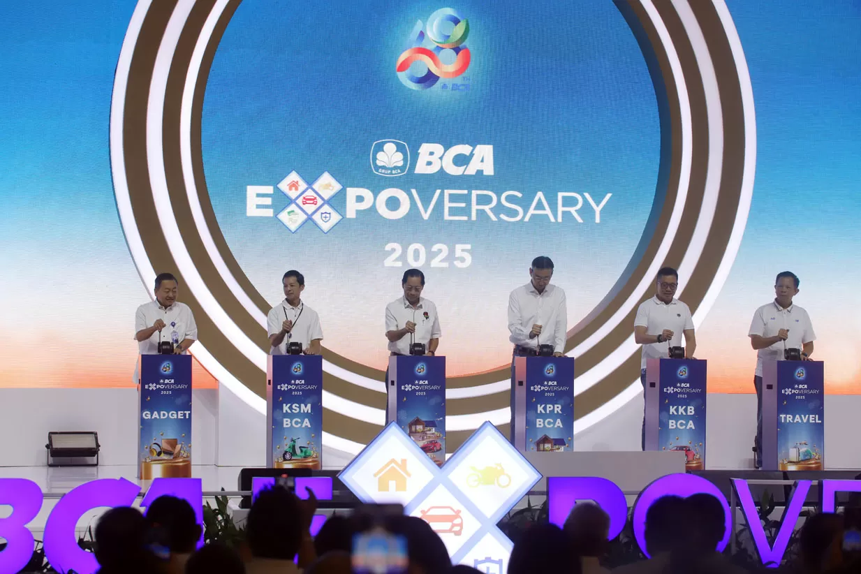 Pembukaan BCA Expoversary...