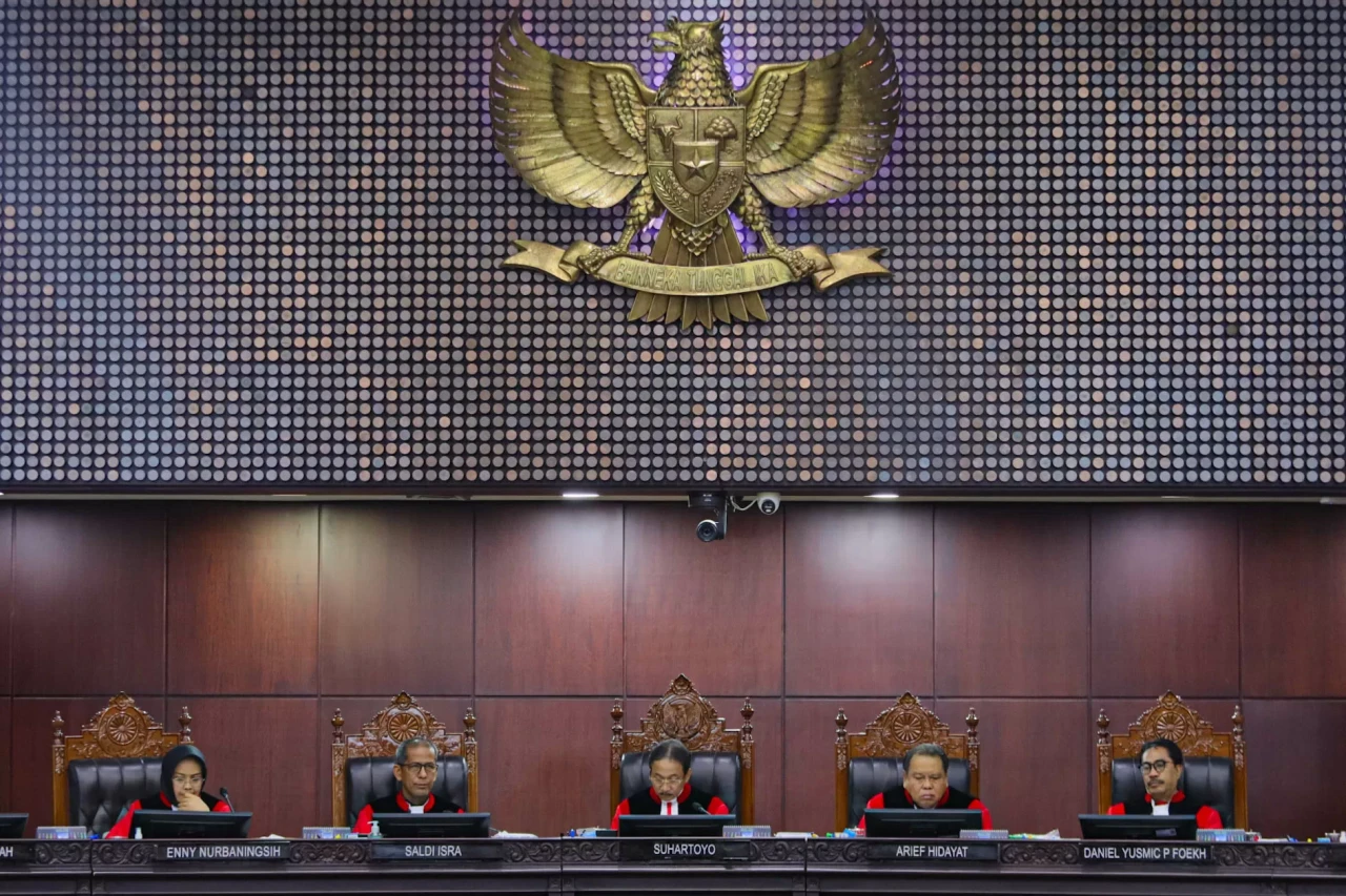 Sidang Putusan Akhir...