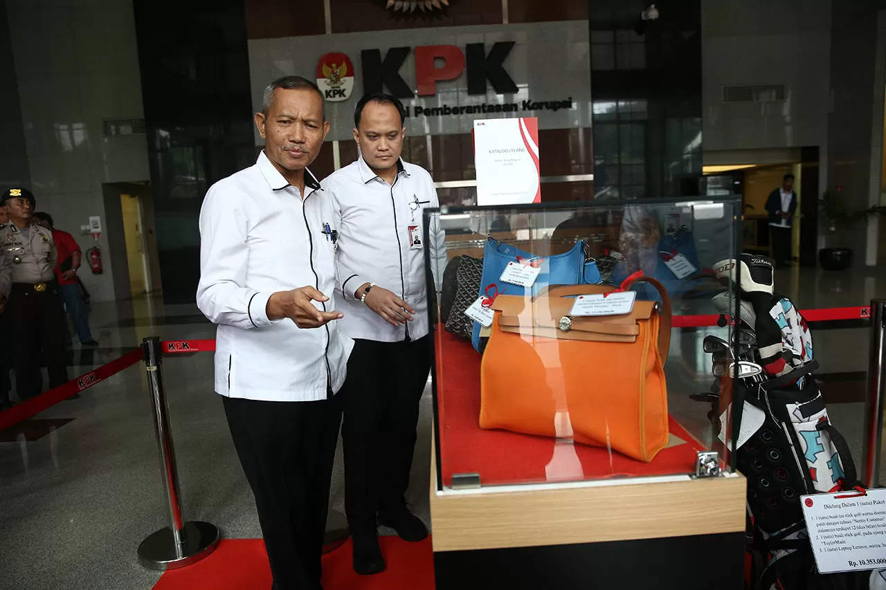 Pimpinan KPK Tinjau...