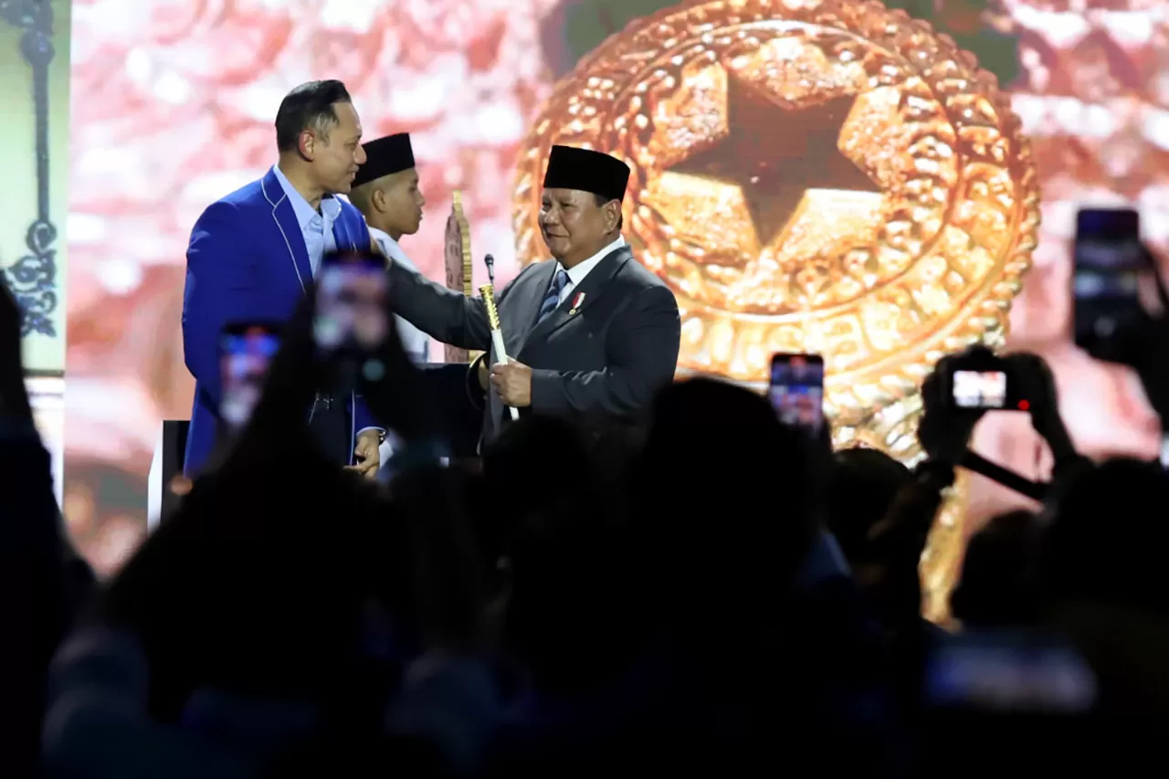 Prabowo Subianto Hadiri...