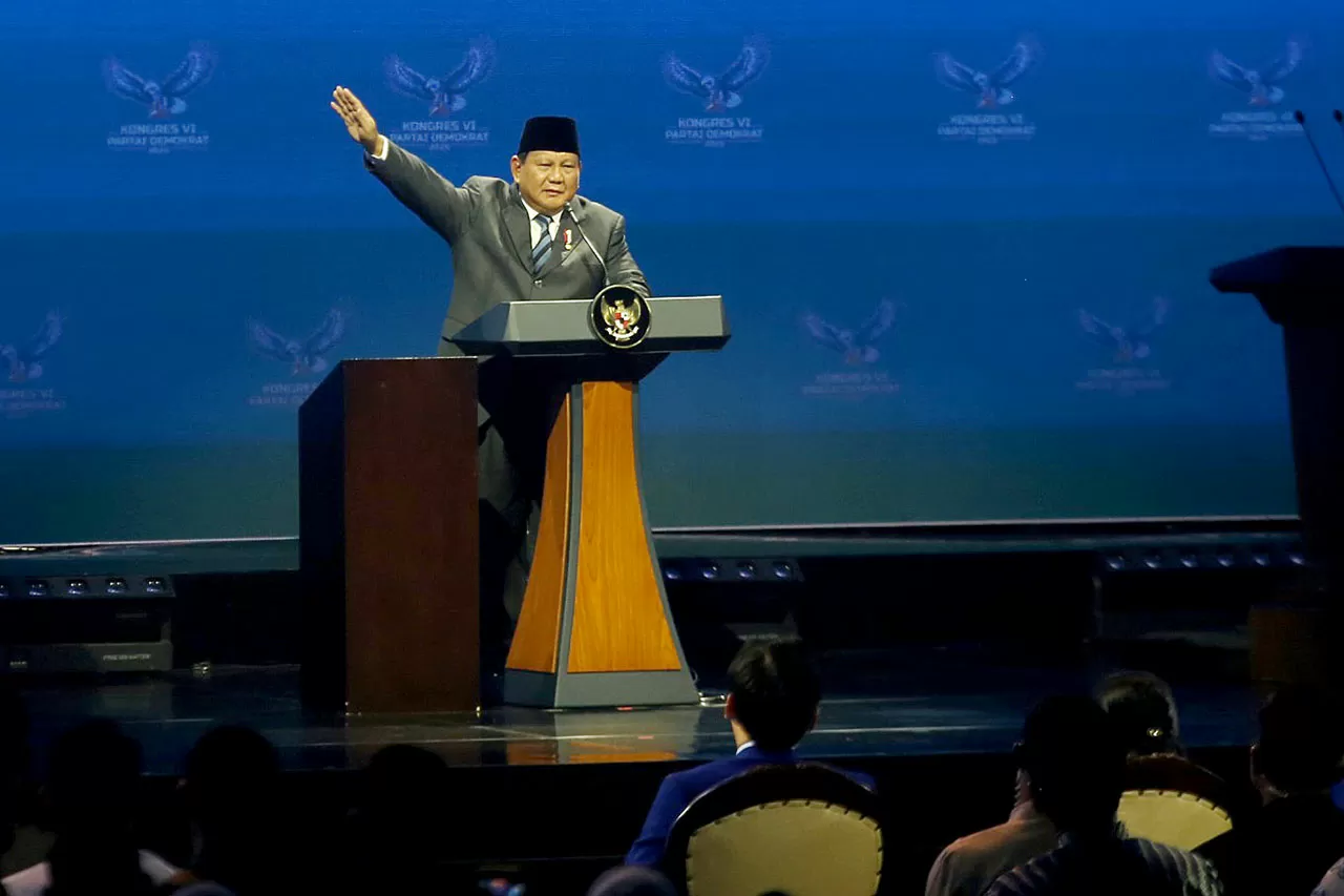 Prabowo Subianto Hadiri...