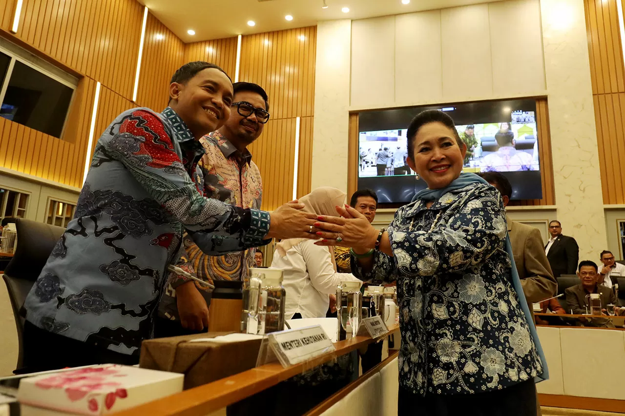 Raker Komisi XII DPR...
