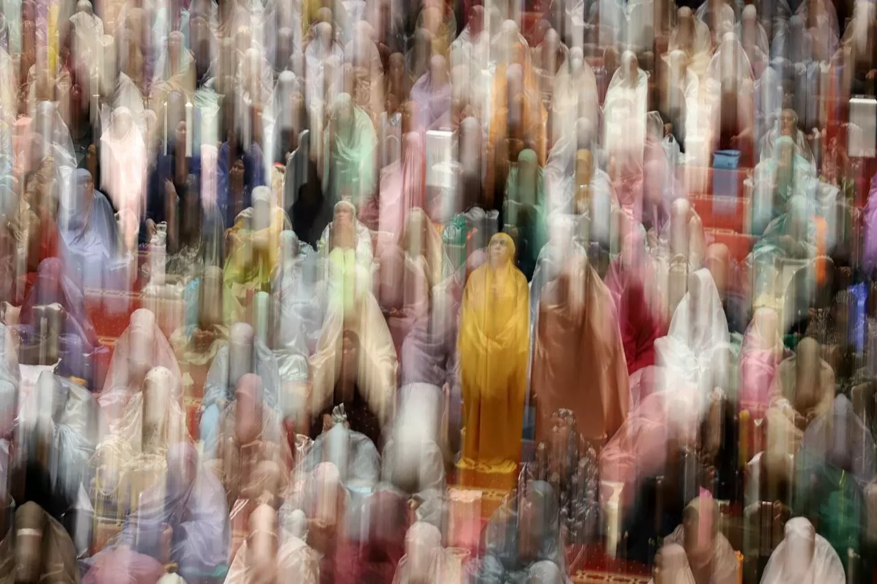 Salat Tarawih Pertama...