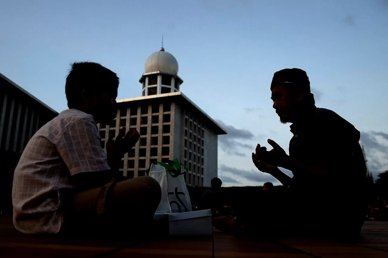 Kehangatan Ramadan,...