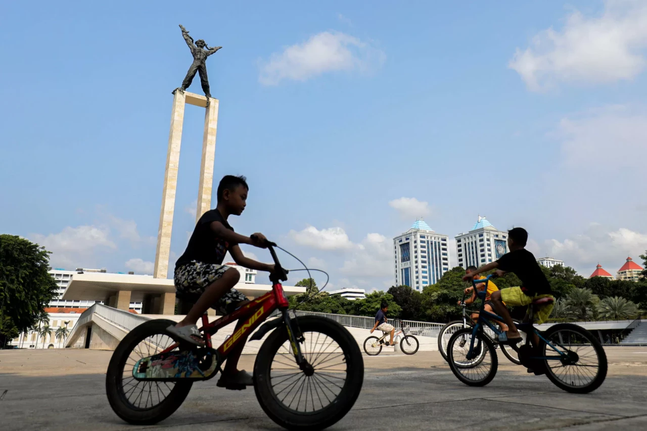 Taman Lapangan Banteng...