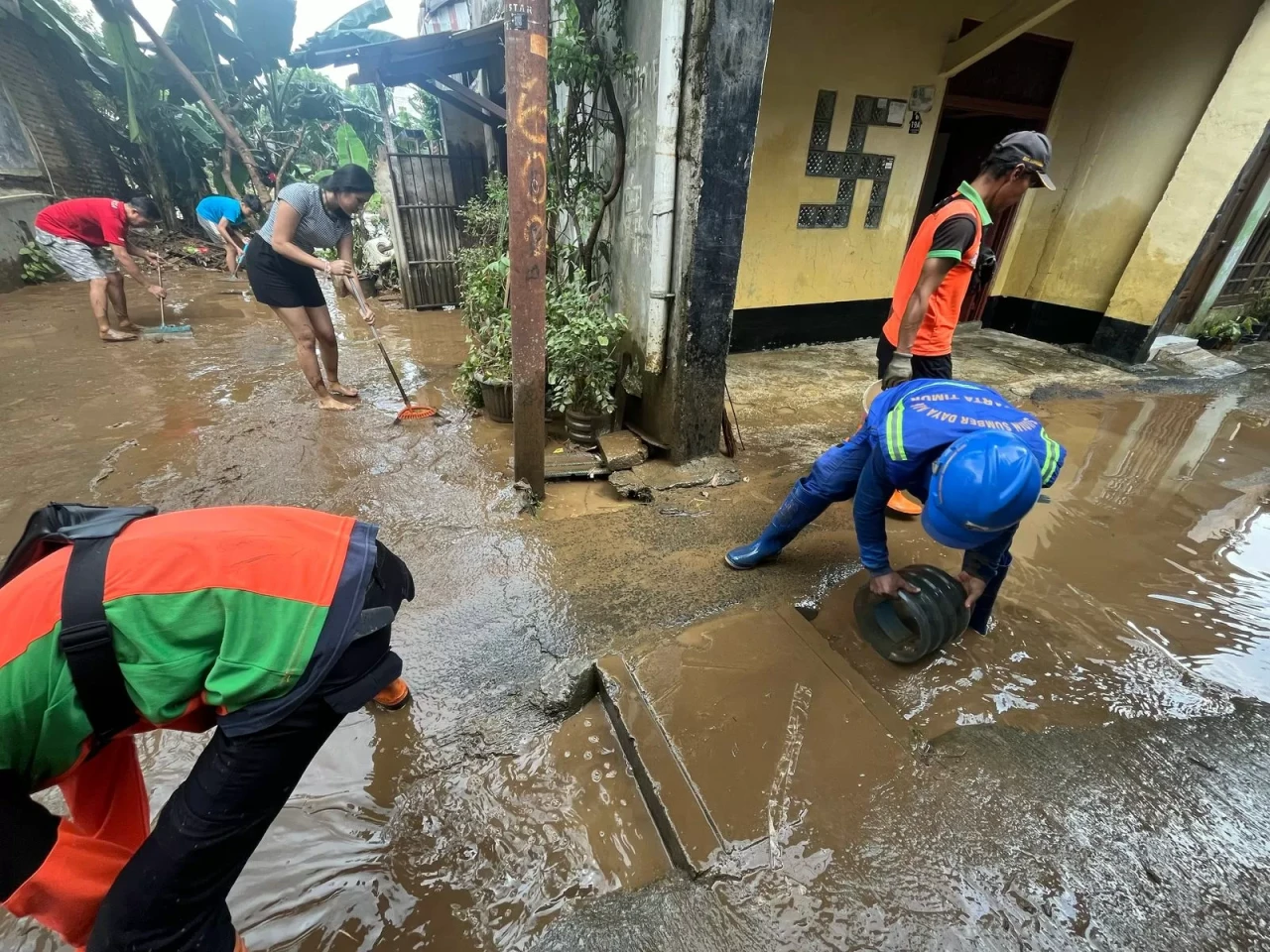 Genangan Banjir di Pasar...