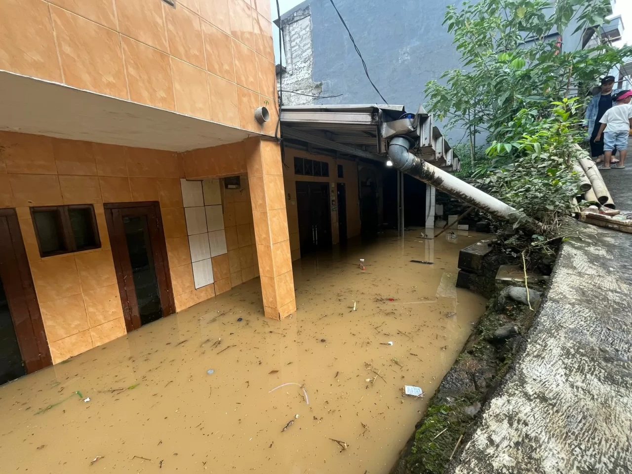 Genangan Banjir di Pasar...
