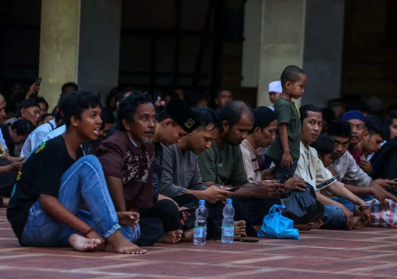 Berbuka Puasa di Masjid...