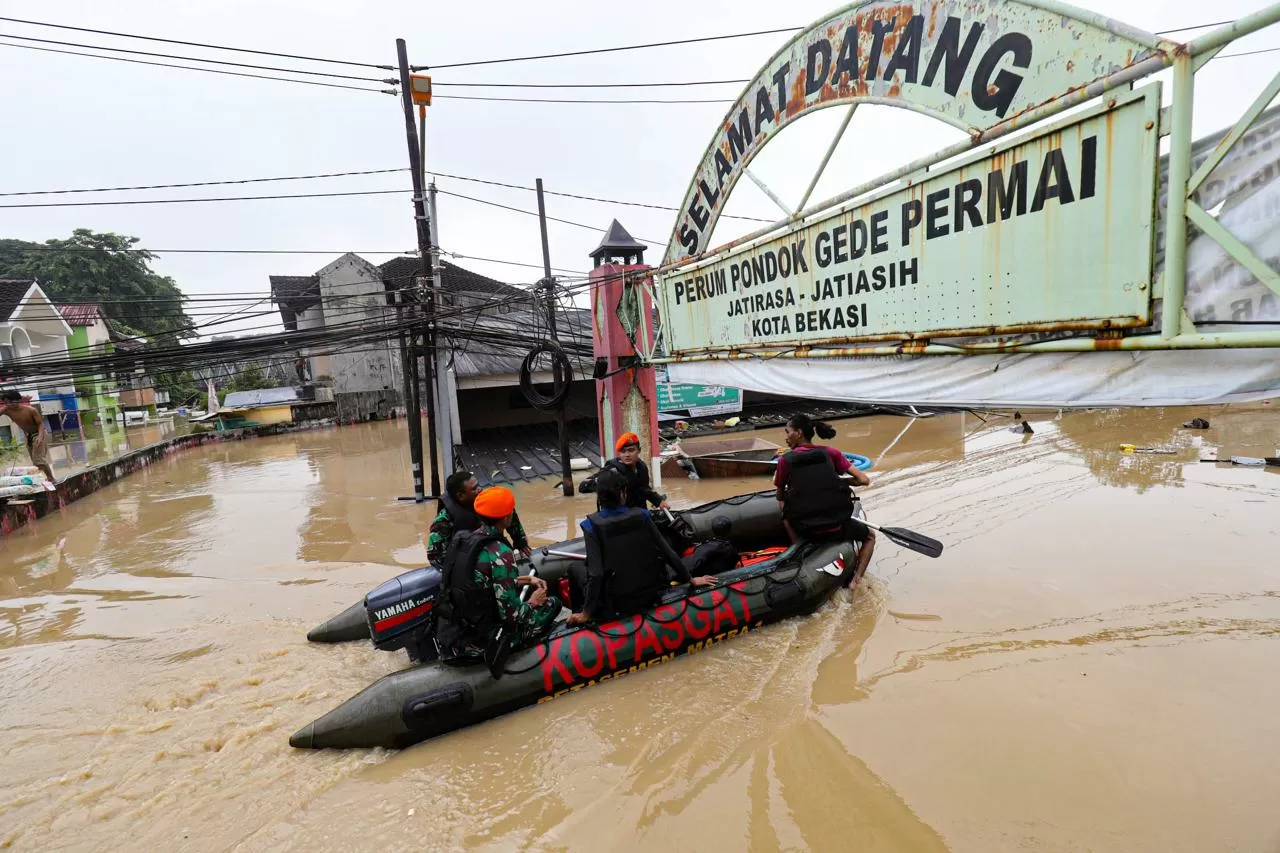 Penampakan Banjir Setinggi...