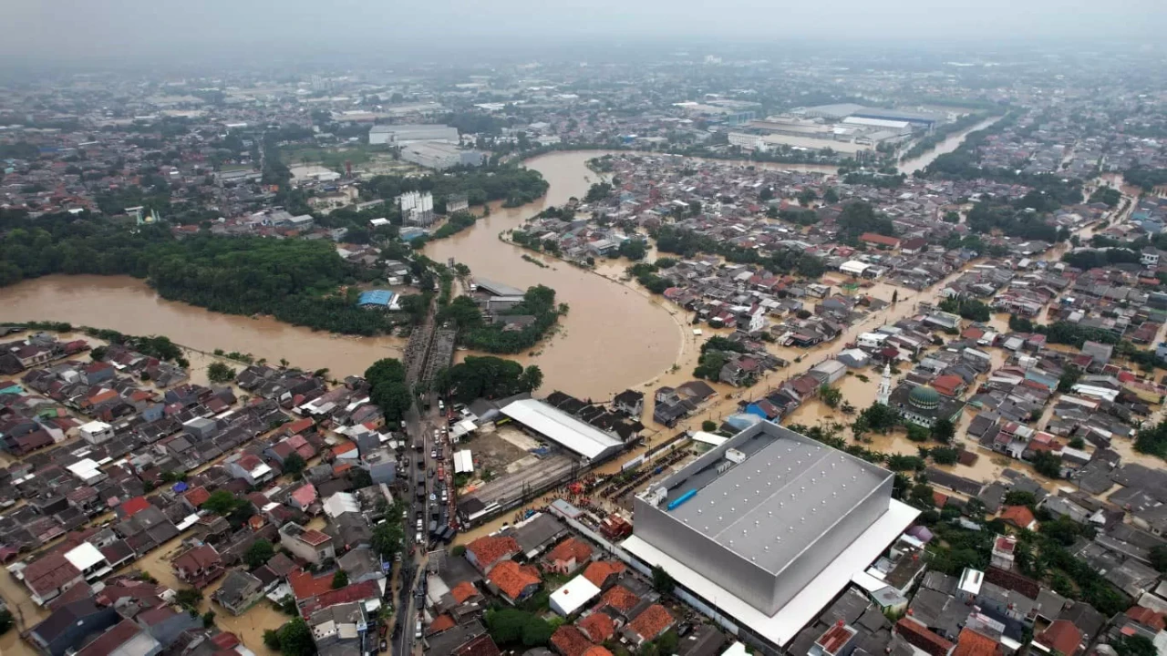 Banjir Terparah di Bekasi,...