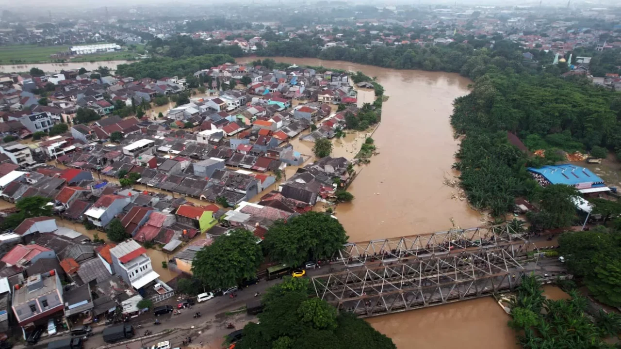 Banjir Terparah di Bekasi,...