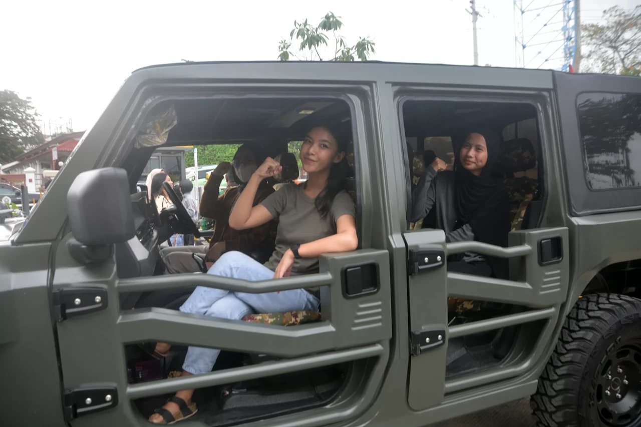 Antusiasme Warga Semarang...