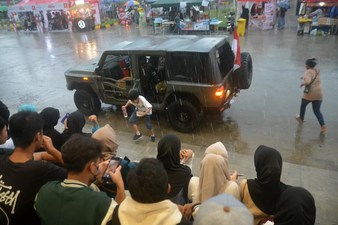 Antusiasme Warga Semarang...