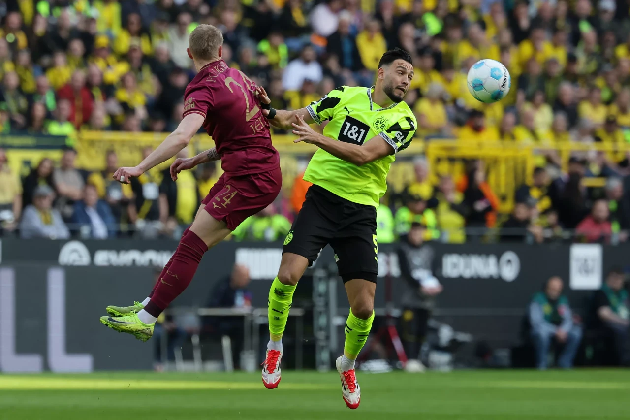 Augsburg Tundukkan Dortmund...