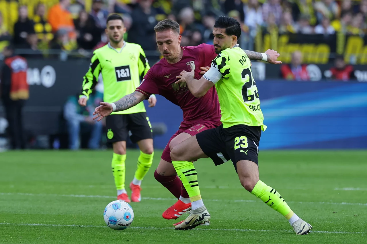 Augsburg Tundukkan Dortmund...