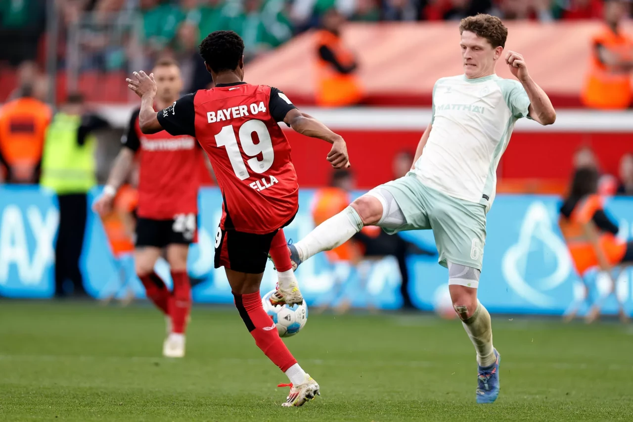 Leverkusen Takluk 0-2...