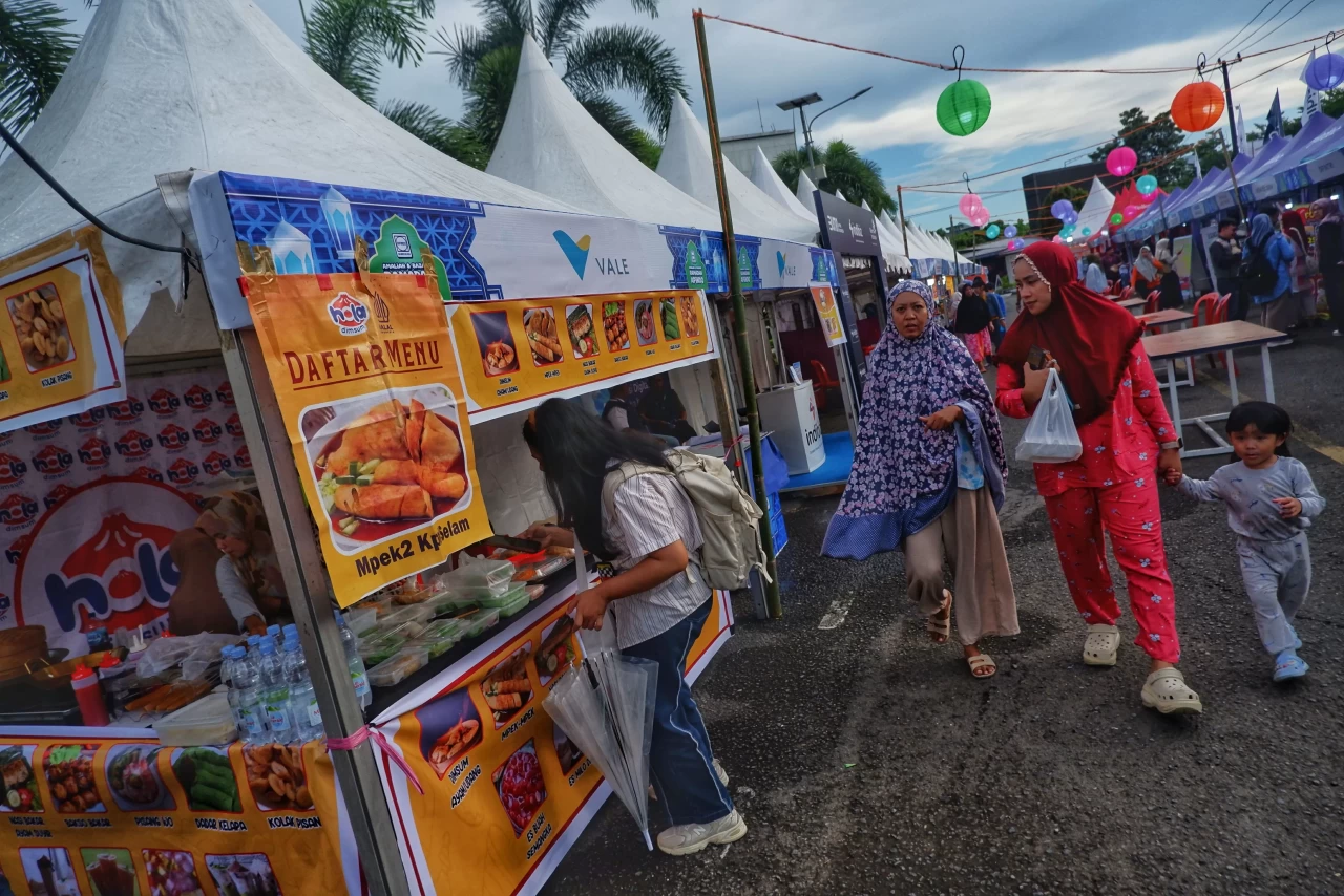 Bazar Ramadan Apindo...