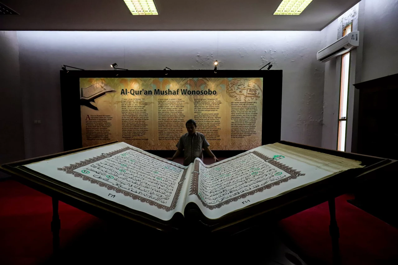 Melihat Bayt Al-Quran...