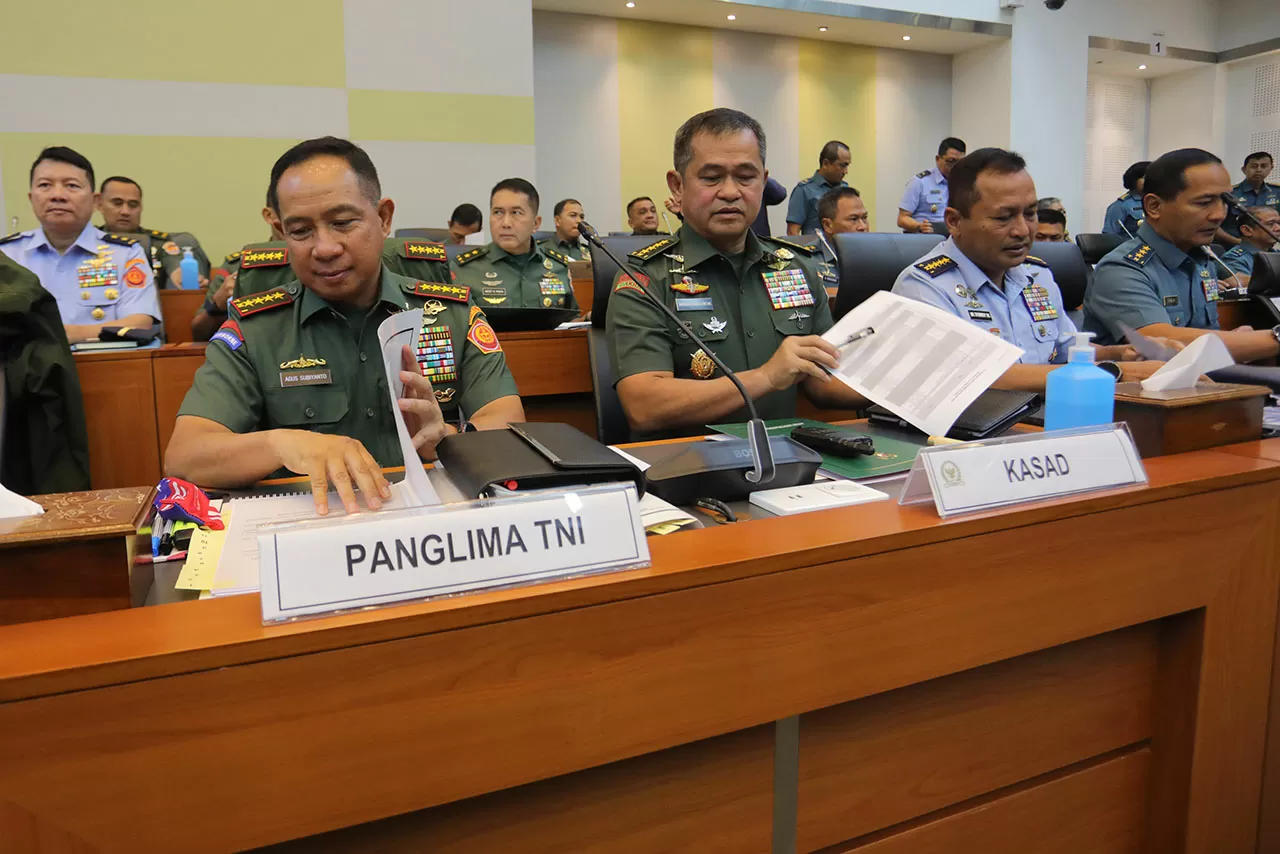 Komisi I DPR dan Panglima...